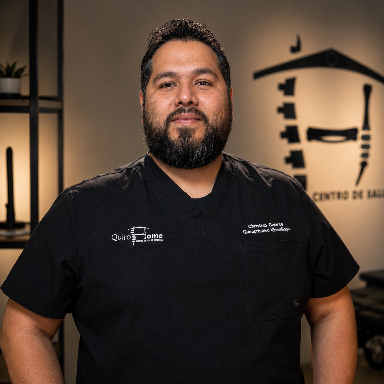 Christian Galarce Millapel, Quiropráctico y Kinesiólogo en QuiroHome